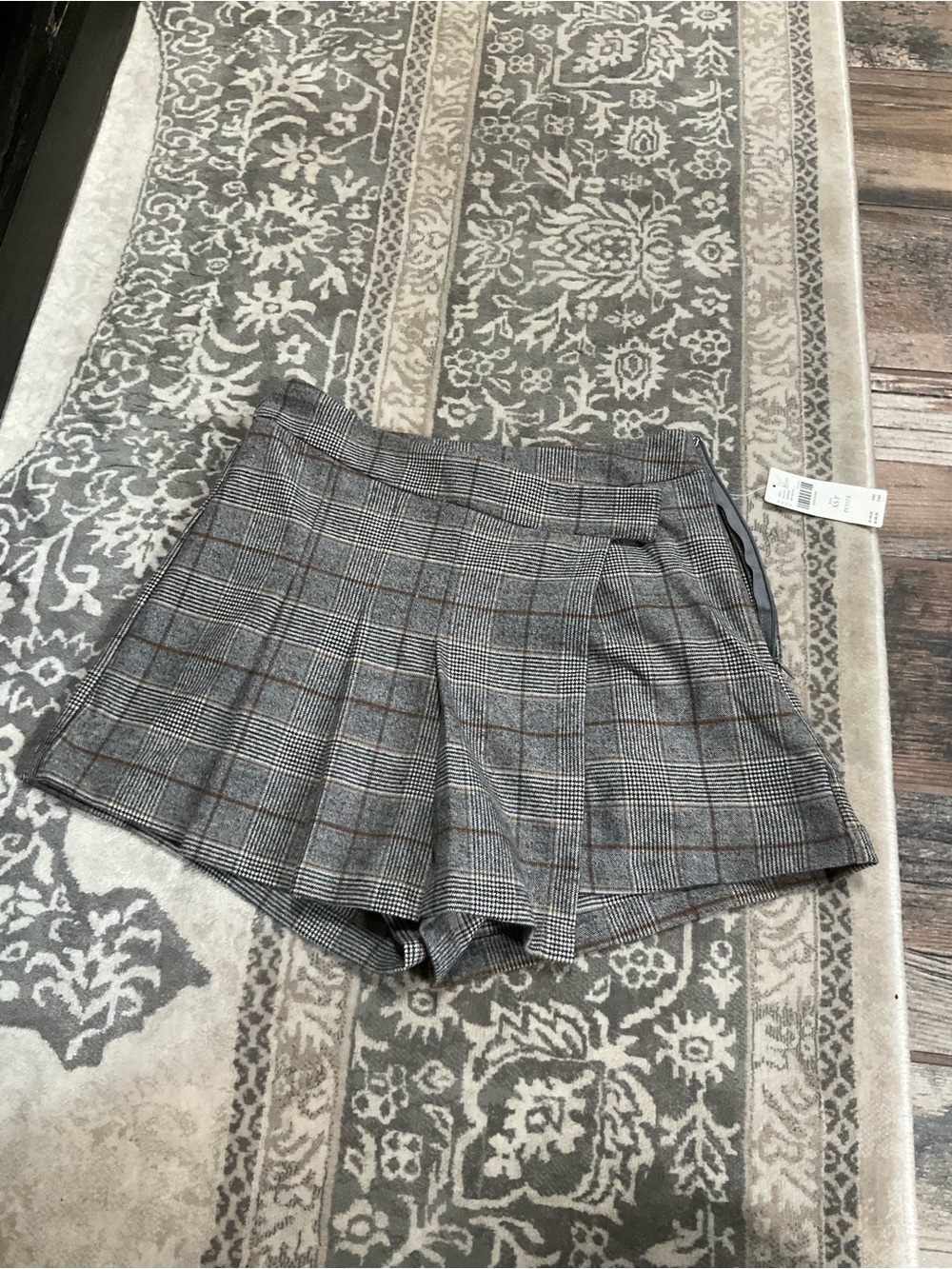 NWT Anthropologie Gray Plaid Pleated Skort with Brown Windowpane XS